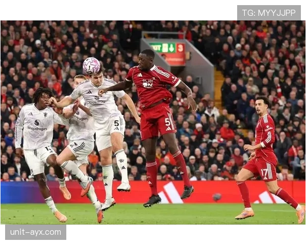 阿彻闪耀英超赛场，助球队豪取连胜状态回暖